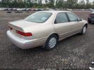 Toyota Camry Le Image 7