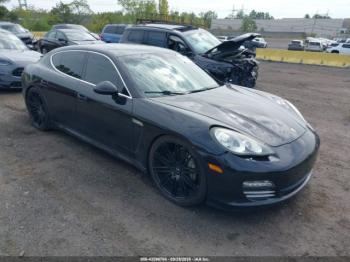  Salvage Porsche Panamera