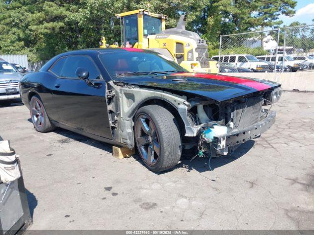  Salvage Dodge Challenger