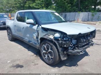  Salvage Rivian R1T