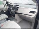 Toyota Sienna Le V6 8 Passenger Image 4