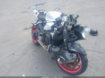  Salvage Ducati Superbike