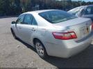 Toyota Camry Le Image 12