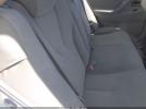 Toyota Camry Le Image 2