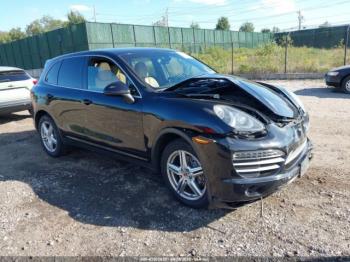  Salvage Porsche Cayenne