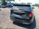 Ford Explorer Platinum Image 2
