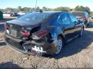 Toyota Camry Le Image 6