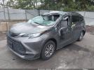Toyota Sienna Le Image 9