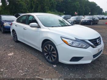  Salvage Nissan Altima
