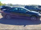 Toyota Camry Se Image 10