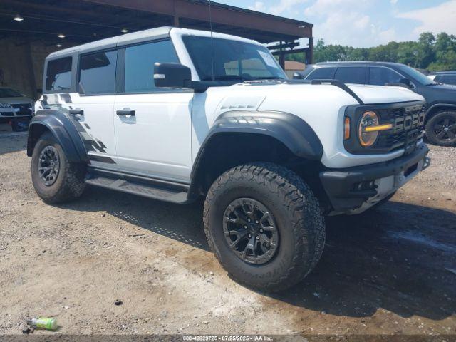  Salvage Ford Bronco