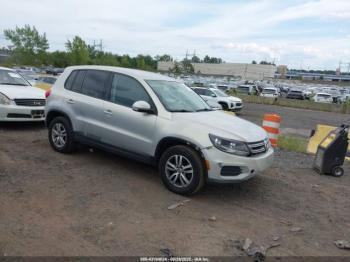  Salvage Volkswagen Tiguan