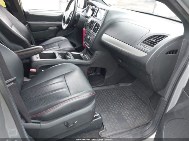 Dodge Grand Caravan Gt Image 2