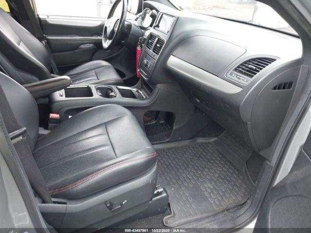 Dodge Grand Caravan Gt Image 2