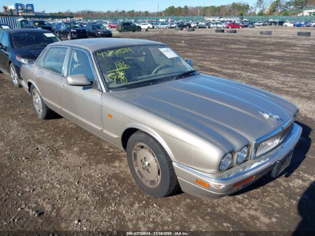  Salvage Jaguar Xj6