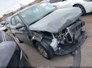  Salvage Hyundai VENUE