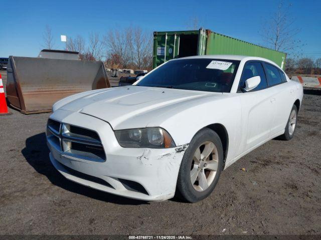Dodge Charger Se Image 5