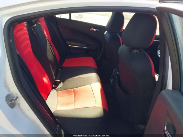 Dodge Charger Se Image 6