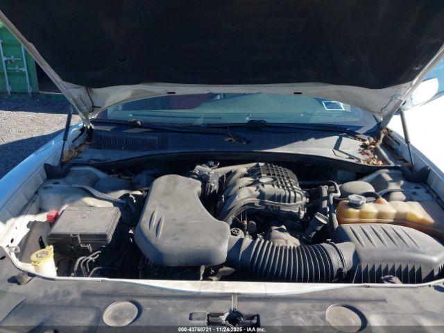 Dodge Charger Se Image 17