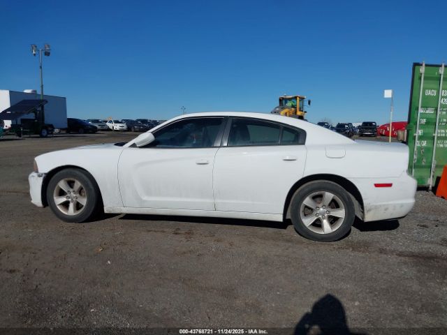 Dodge Charger Se Image 8