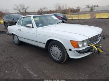  Salvage Mercedes-Benz 560