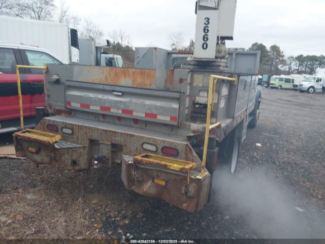 Ford F-550 Xl Image 2