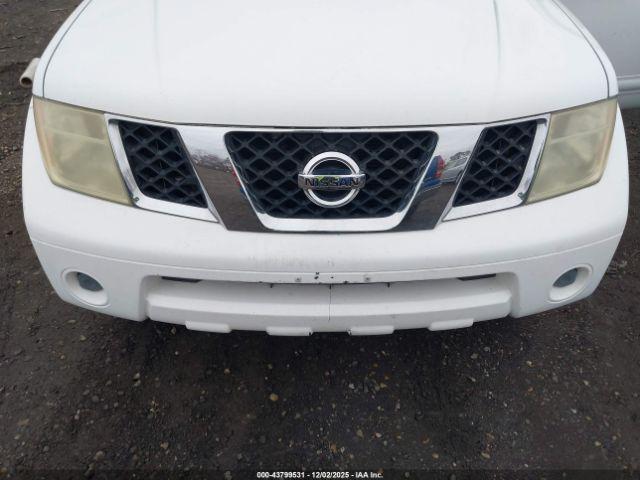 Nissan Pathfinder S Image 9