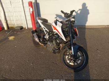  Salvage KTM 390
