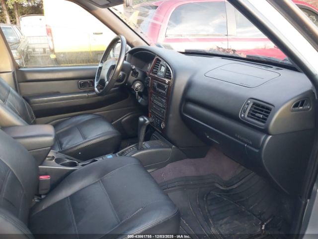 Nissan Pathfinder Le Image 7