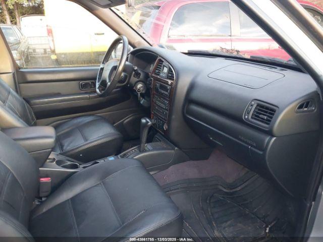 Nissan Pathfinder Le Image 7