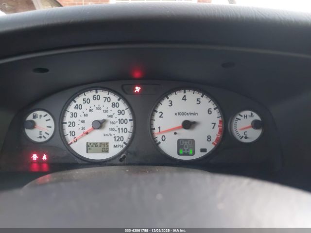 Nissan Pathfinder Le Image 5