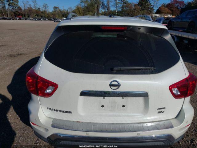 Nissan Pathfinder Sv Image 7