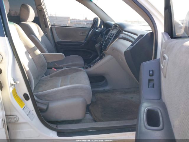 Toyota Highlander V6 Image 6