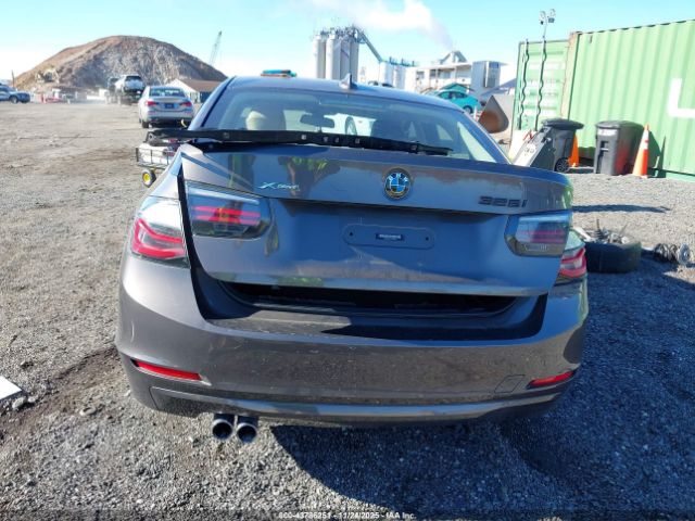 BMW 3 Series Xdrive Image 18