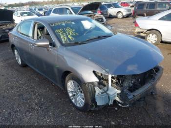  Salvage Lexus Es