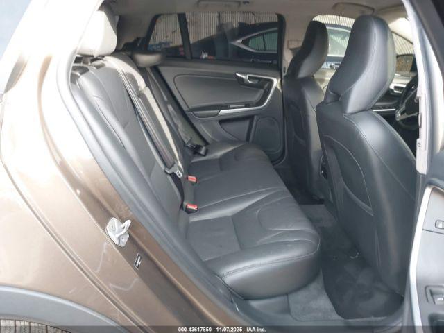 Volvo V60 Cross Country T5 Image 8