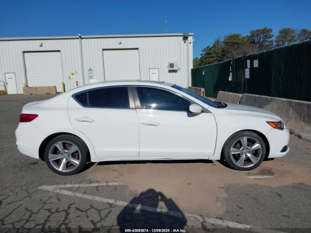 Acura ILX 2.0l Image 11