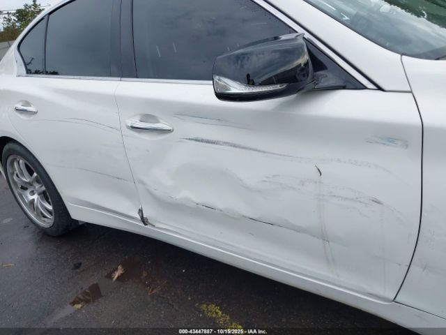 INFINITI Q50 3.0t Luxe Image 10