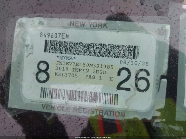 INFINITI Q60 3.0t Luxe Image 2