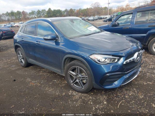  Salvage Mercedes-Benz GLA