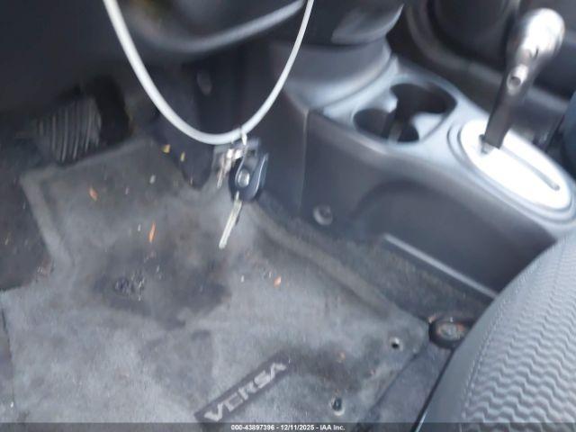 Nissan Versa Image 7