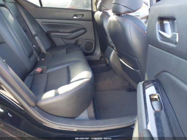 Nissan Altima Sr Fwd Image 7