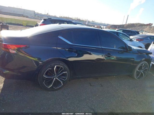 Nissan Altima Sr Fwd Image 17