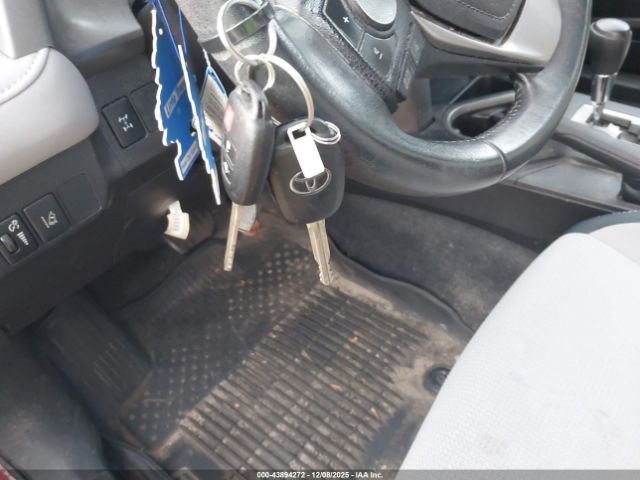 Toyota RAV4 Xle Image 11