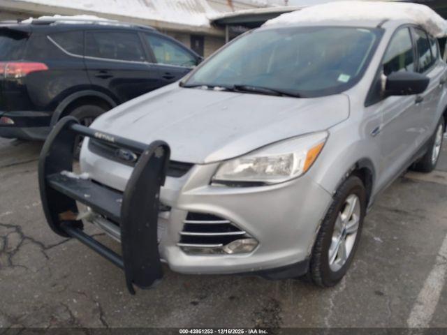 Ford Escape S Image 11