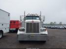 Peterbilt 379 Image 8
