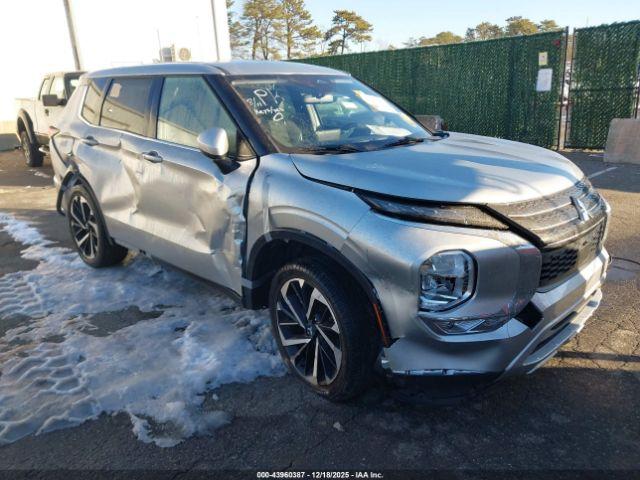  Salvage Mitsubishi Outlander