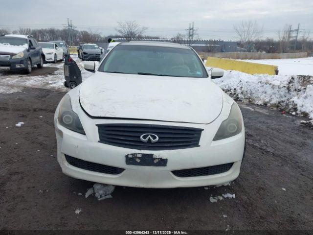 INFINITI G37x Image 16