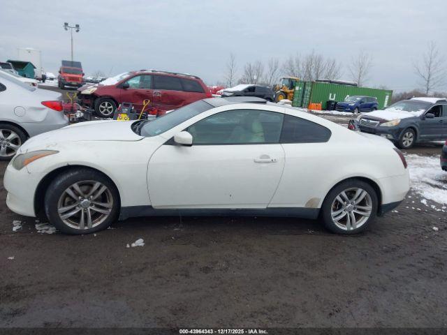 INFINITI G37x Image 15