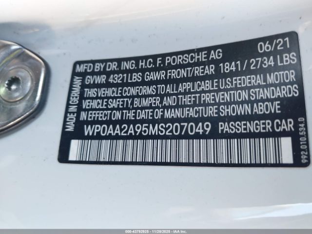 Porsche 911 Image 10